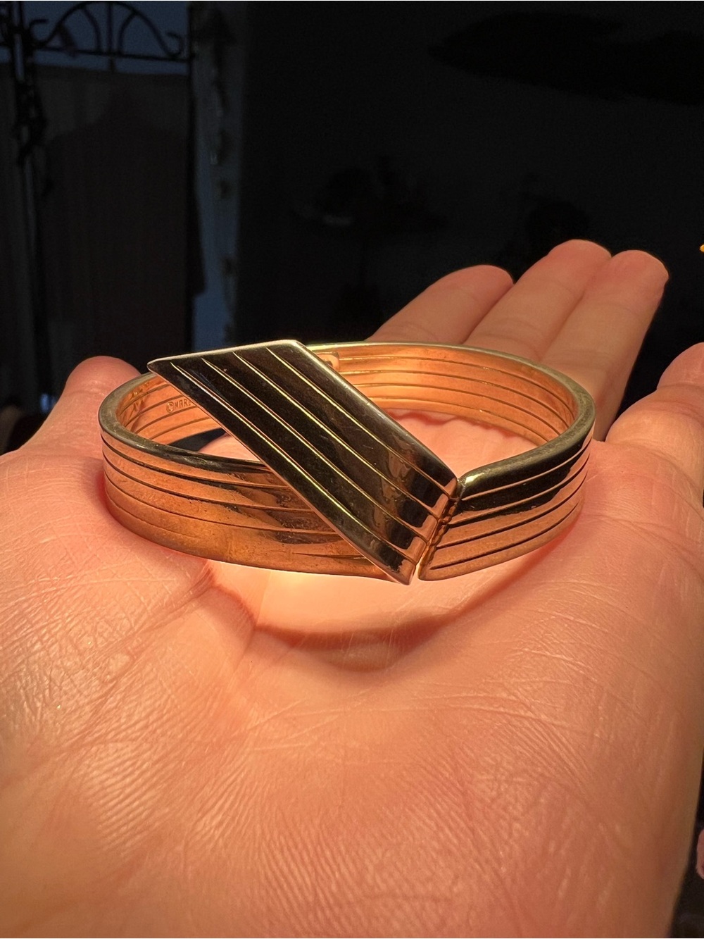 Marboux Vintage Sleek Stylish Hinged Bangle Bracelet